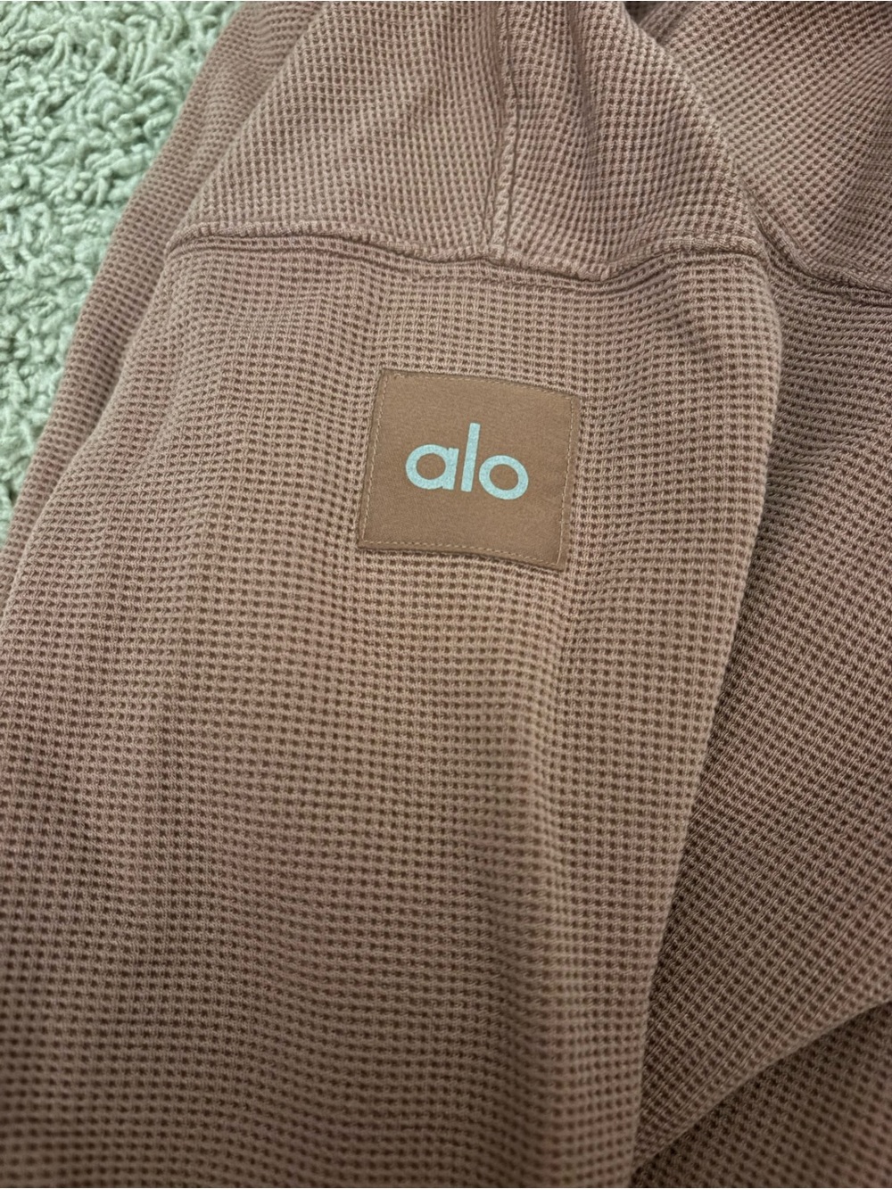 ALO Yoga Long Sleeve Waffle Tee in Dusty Mauve